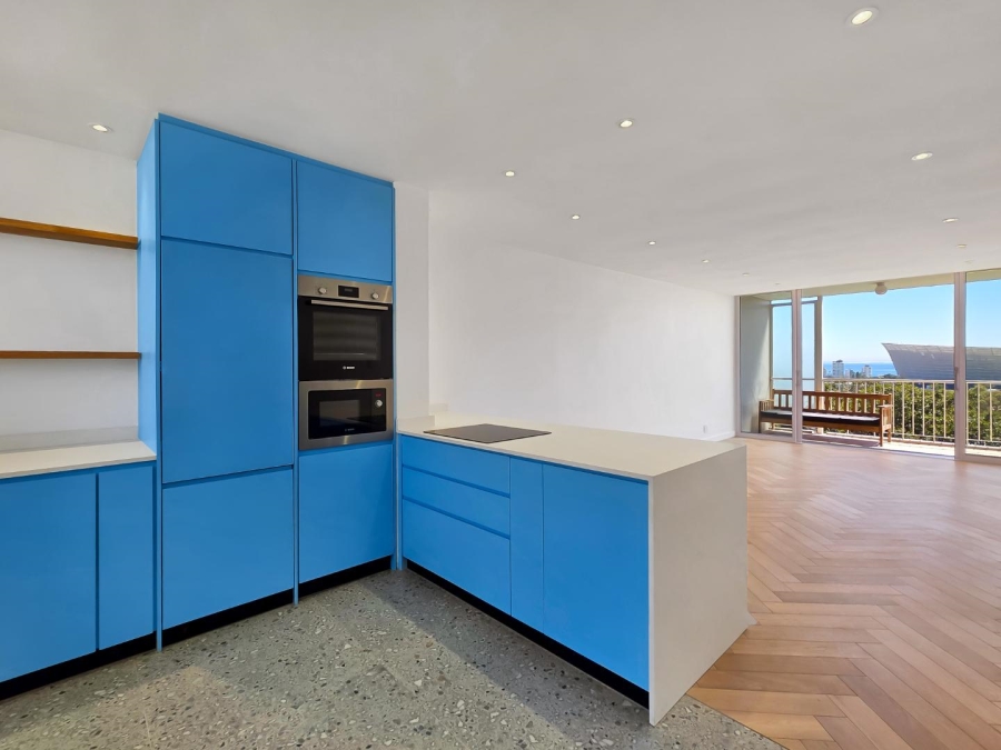 To Let 2 Bedroom Property for Rent in Green Point Western Cape